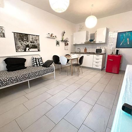 Red Ginger Apartment Oristano Bagian luar foto