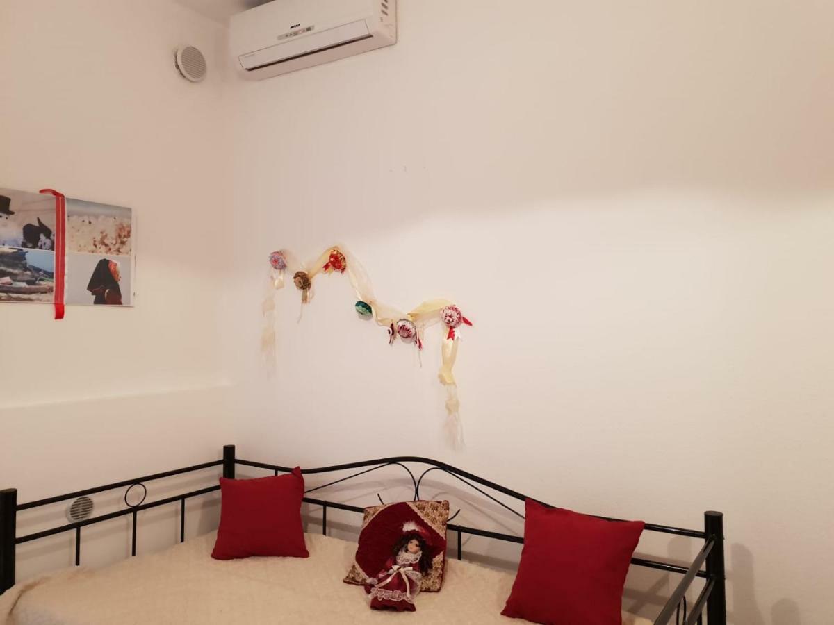Red Ginger Apartment Oristano Bagian luar foto